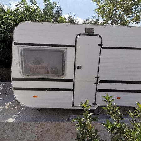 Hotel Green Garden Caravan à Agrilia Extérieur photo